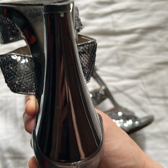 MICHAEL Michael Kors Berkley T-Strap Heel - Picture 8 of 10